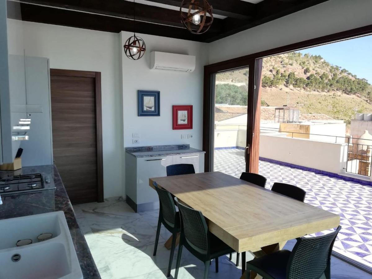 شقة Palazzo Del Golfo Penthouse كاستيلاّماري ديل غو المظهر الخارجي الصورة
