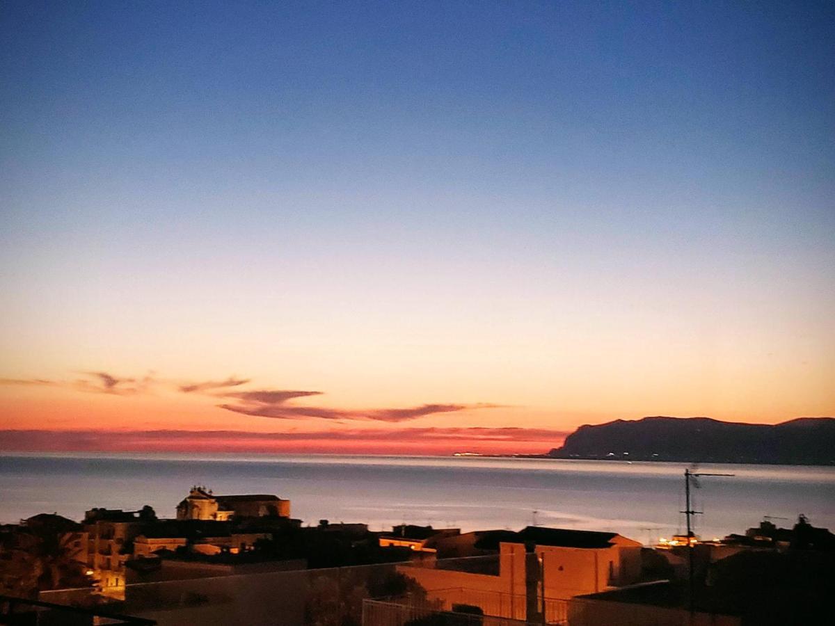 شقة Palazzo Del Golfo Penthouse كاستيلاّماري ديل غو المظهر الخارجي الصورة