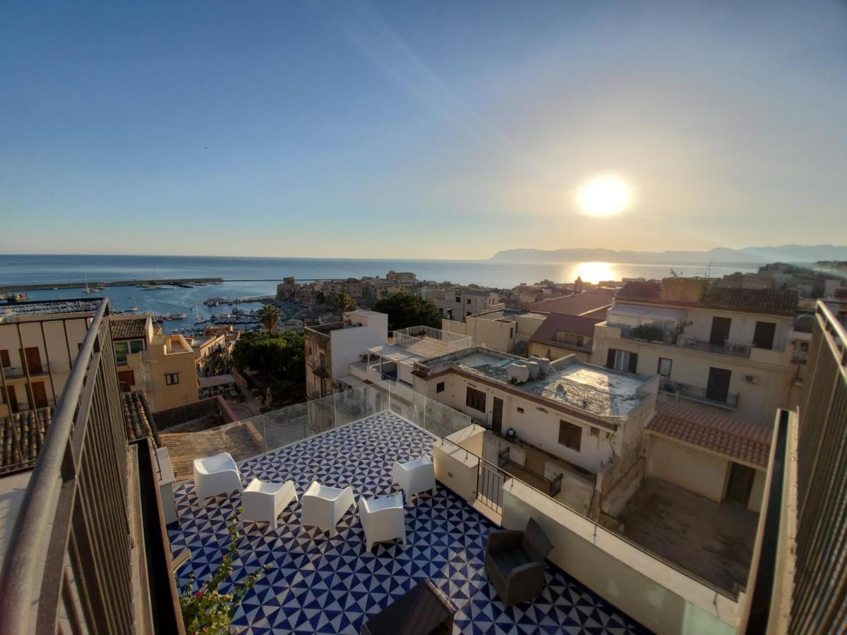 شقة Palazzo Del Golfo Penthouse كاستيلاّماري ديل غو المظهر الخارجي الصورة
