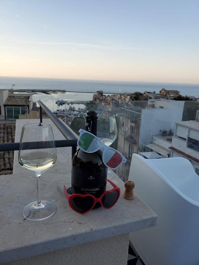 شقة Palazzo Del Golfo Penthouse كاستيلاّماري ديل غو المظهر الخارجي الصورة