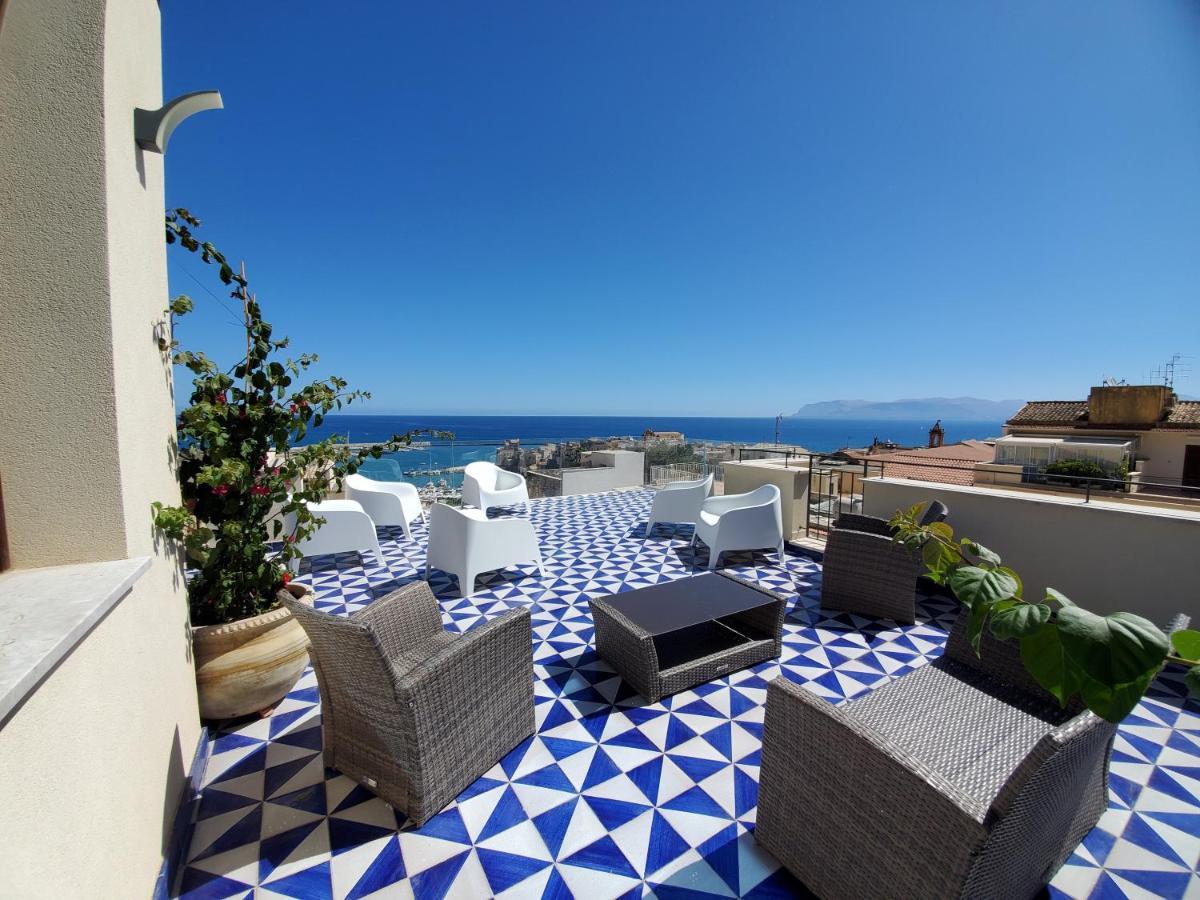 شقة Palazzo Del Golfo Penthouse كاستيلاّماري ديل غو المظهر الخارجي الصورة