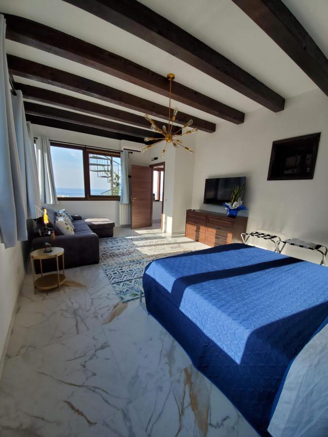 شقة Palazzo Del Golfo Penthouse كاستيلاّماري ديل غو المظهر الخارجي الصورة