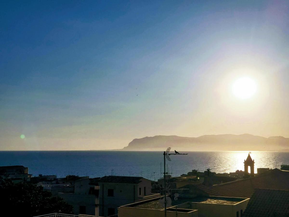 شقة Palazzo Del Golfo Penthouse كاستيلاّماري ديل غو المظهر الخارجي الصورة