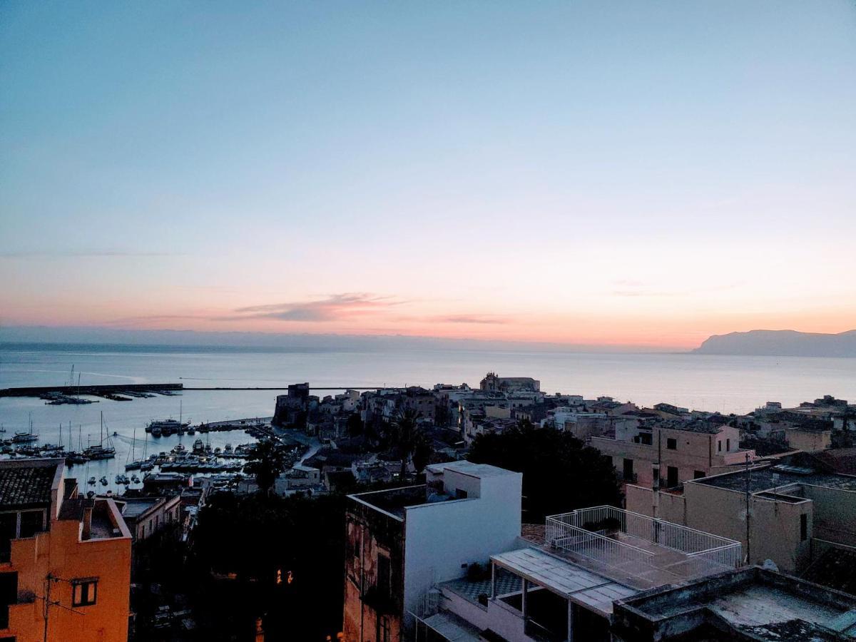 شقة Palazzo Del Golfo Penthouse كاستيلاّماري ديل غو المظهر الخارجي الصورة