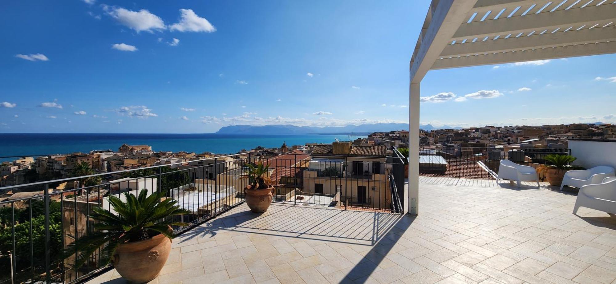 شقة Palazzo Del Golfo Penthouse كاستيلاّماري ديل غو المظهر الخارجي الصورة